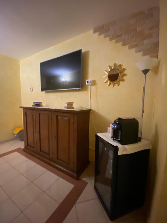 L'Attico Piazza Sant'Oronzo Panzió Lecce Kültér fotó